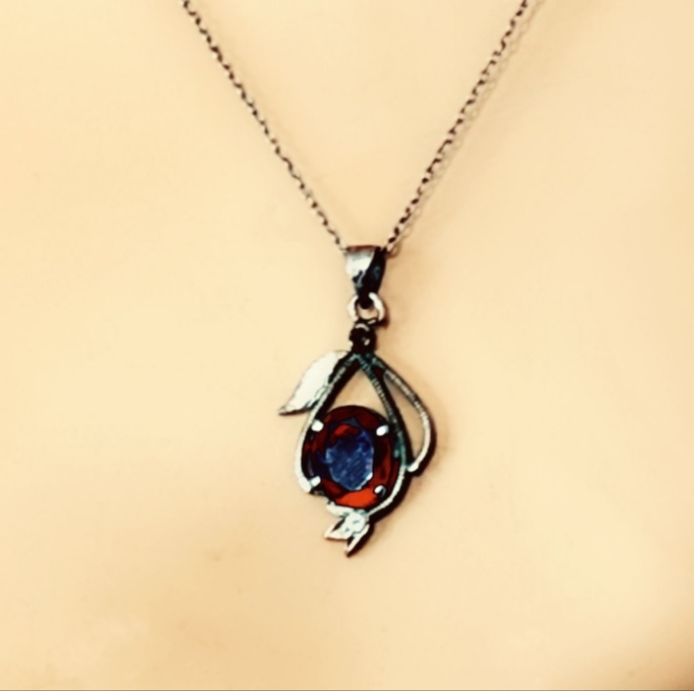 Vintage Y2K Garnet and Diamond Pendant Necklace